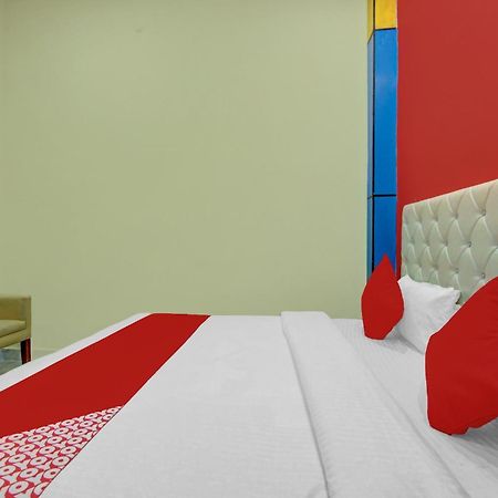 OYO 77381 Hotel Gg Farms Meerut Buitenkant foto