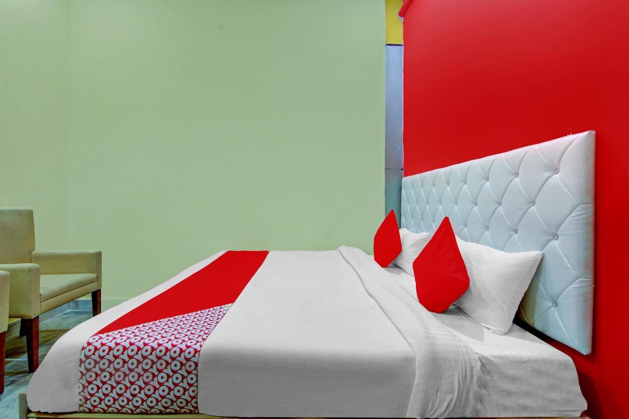 OYO 77381 Hotel Gg Farms Meerut Buitenkant foto