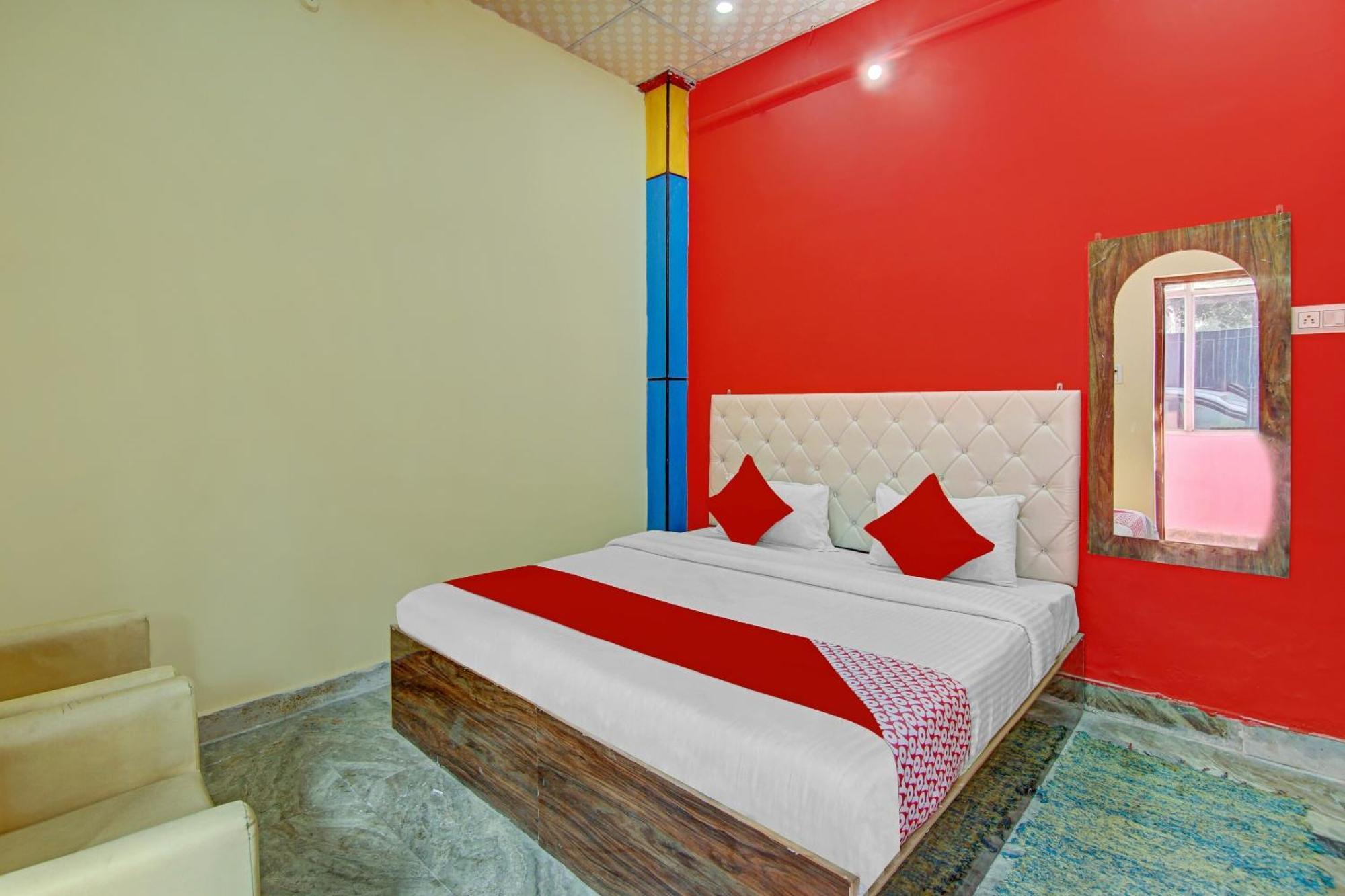 OYO 77381 Hotel Gg Farms Meerut Buitenkant foto