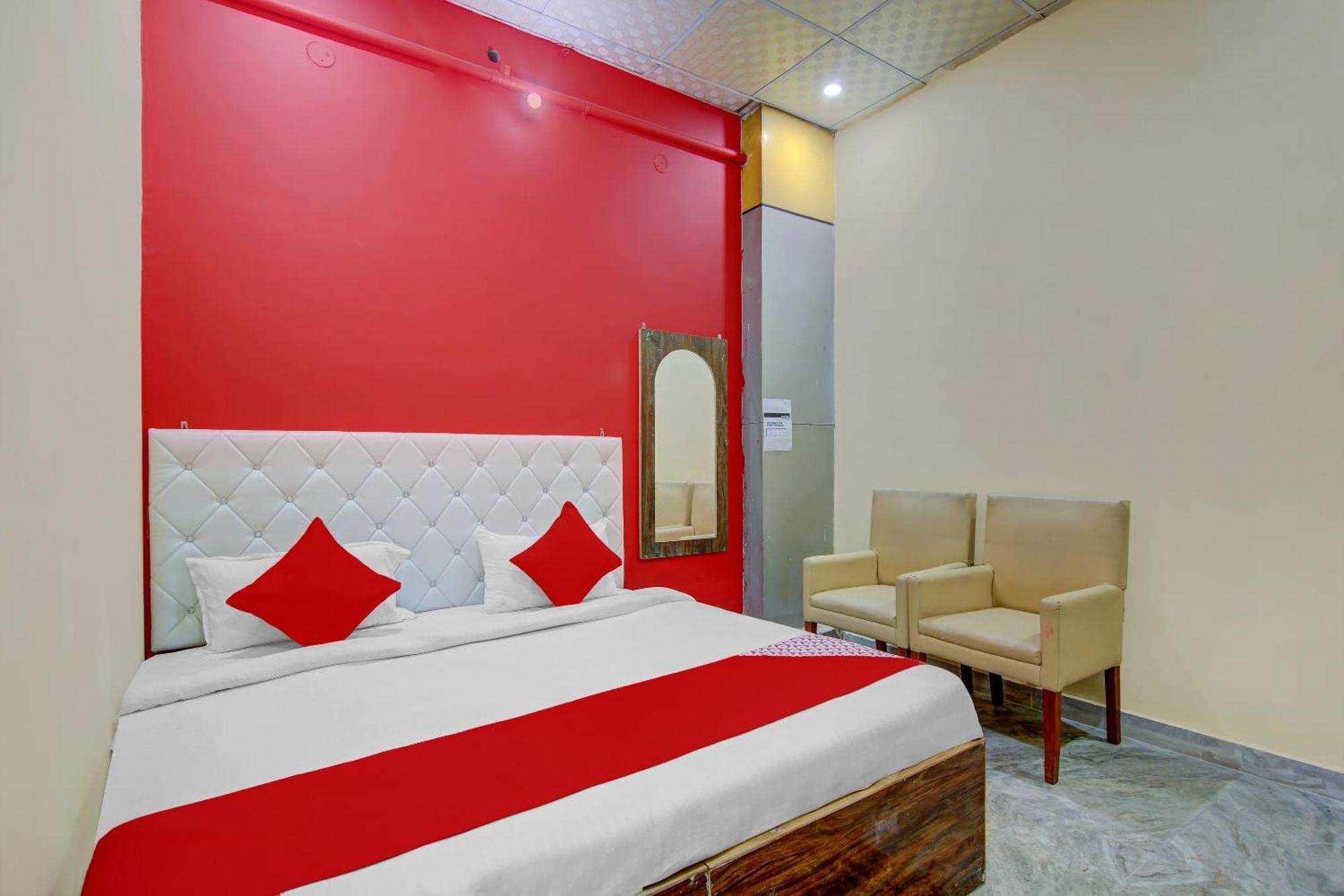 OYO 77381 Hotel Gg Farms Meerut Buitenkant foto