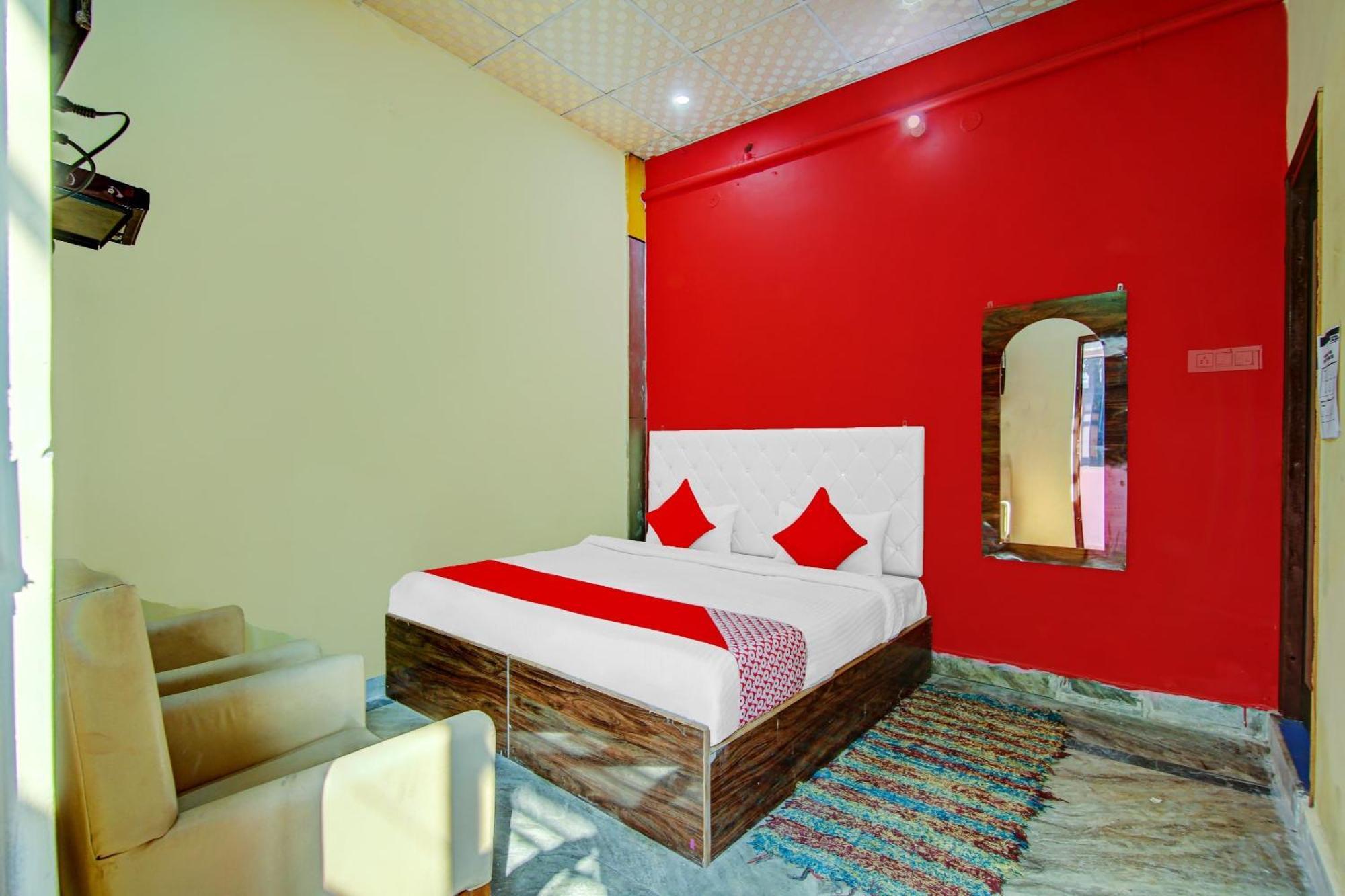 OYO 77381 Hotel Gg Farms Meerut Buitenkant foto